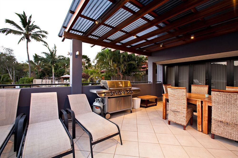 Aparthotel At Waterfront Whitsunday Retreat - Adults Only Airlie Beach Exterior foto